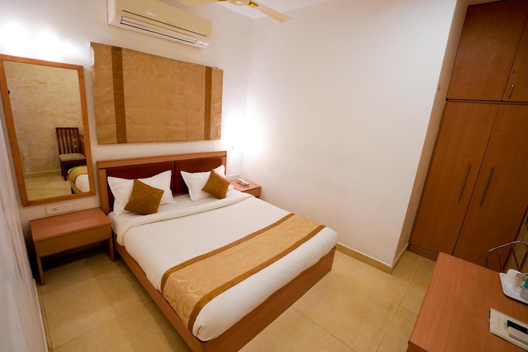 Avenue 11 Boutique Residences, Poes Garden Chennai Ngoại thất bức ảnh
