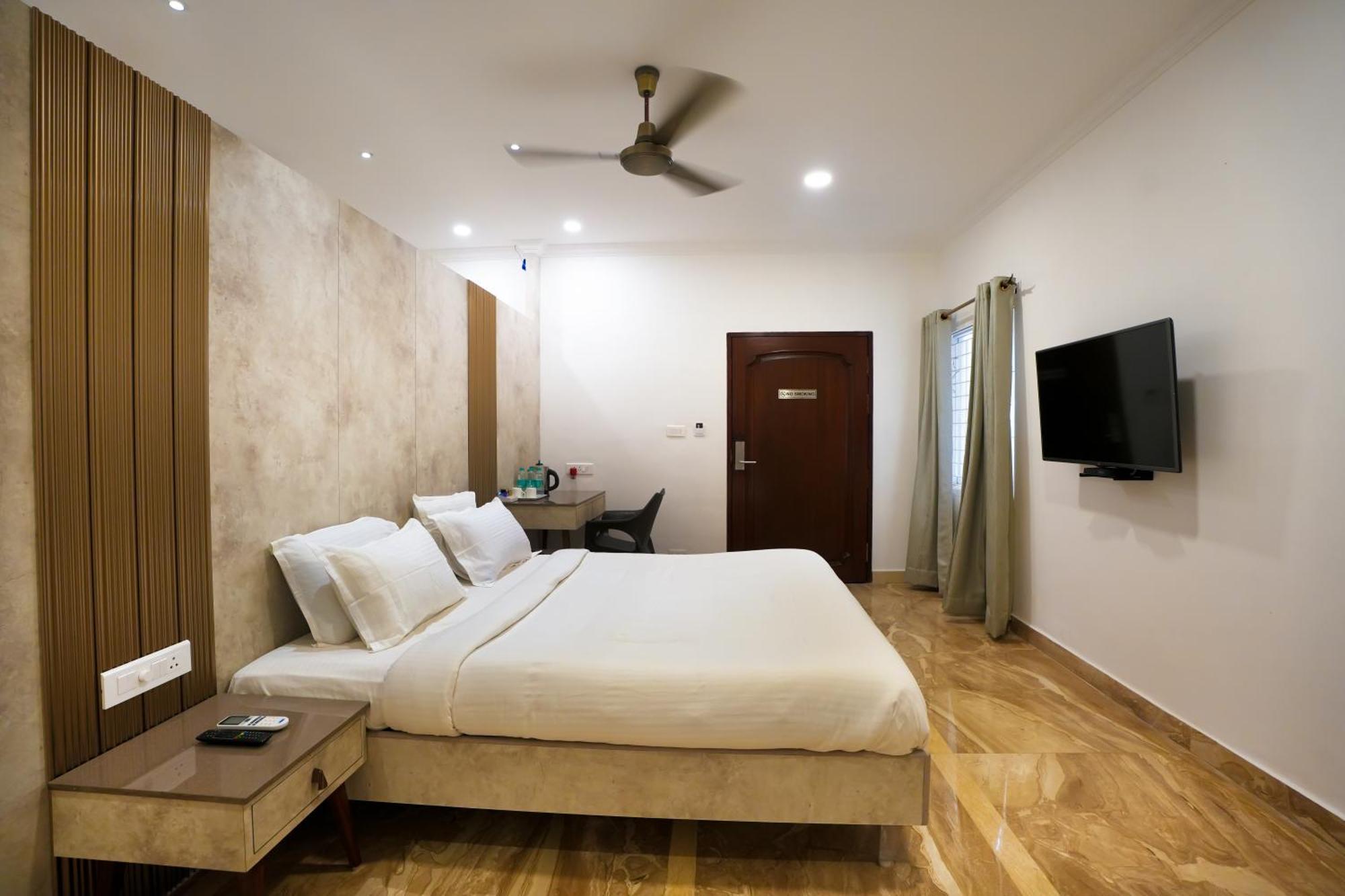 Avenue 11 Boutique Residences, Poes Garden Chennai Ngoại thất bức ảnh