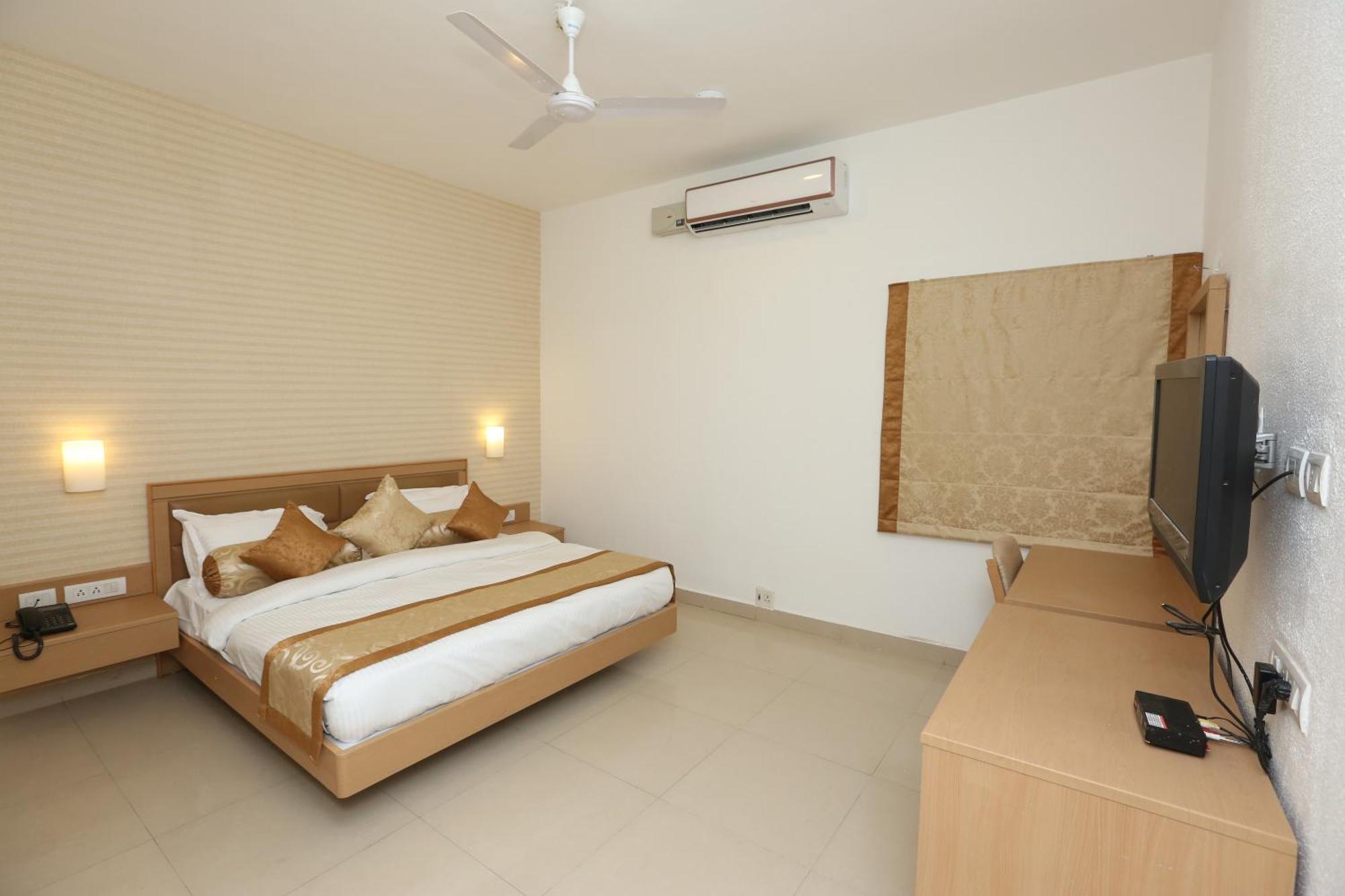 Avenue 11 Boutique Residences, Poes Garden Chennai Ngoại thất bức ảnh